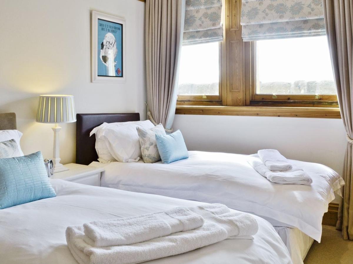 Aberdeen Lighthouse Cottages - Coastal, Dolphins חדר תמונה